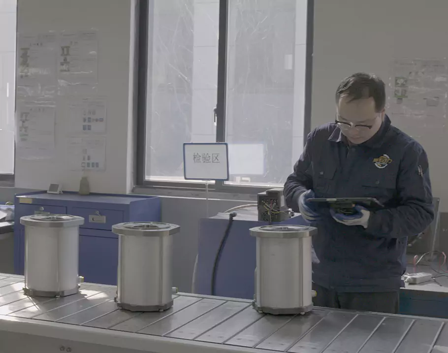 Forța motrice de bază care conduce era eficienței ridicate și conservării energiei